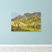 Cecret Lake mit Regenbogen über dem Schloss Devil, Leinwanddruck (Insitu (Holzboden))