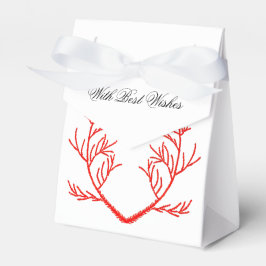 Cedar-Blätter auf einem Gefälligkeitskasten Geschenkschachtel