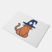 Celebrate Fall mit Feline Drehung - One Spooky Nu Fußmatte (Schrägansicht)