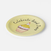 Celebrate Good Times Cupcake Yellow Pappteller (Schrägansicht)