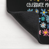 Celebrate Minds aller Art Blume Neurodiversit Mousepad (Ecke)