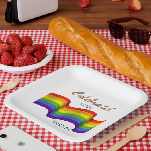 Celebrate Pride 7" Round Paper Plate Pappteller (Picknick)