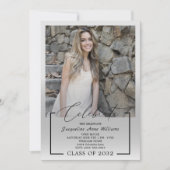 Celebrate Schließ Class of Foto Gray & Black Einladung (Vorderseite)