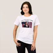 CELEBRATE UND ABSTIMMUNG FÜR KAMALA HARRIS Tri-Blend SHIRT (Vorderseite voll)