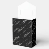 Celebration Script Pattern Geschenkschachtel (Geöffnet)