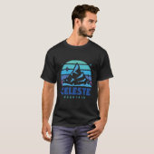 Celeste Mountain Playing Videogames T-Shirt (Vorne ganz)