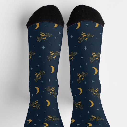 Celestial Bee Dream – Mystical Moon & Star Pattern Socken (Oben)