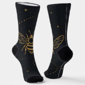 Celestial Bee Trail – Elegant Cosmic Gold Design Socken (Gewinkelt)
