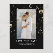Celestial Black and Gold Stars Save the Date Ankündigungspostkarte (Vorderseite)