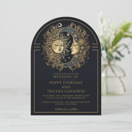 Celestial Black Gold Sun Moon Wedding Einladung (Stehend Vorderseite)