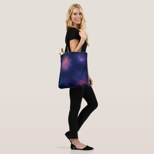 Celestial Bloom Tasche (Am Model)