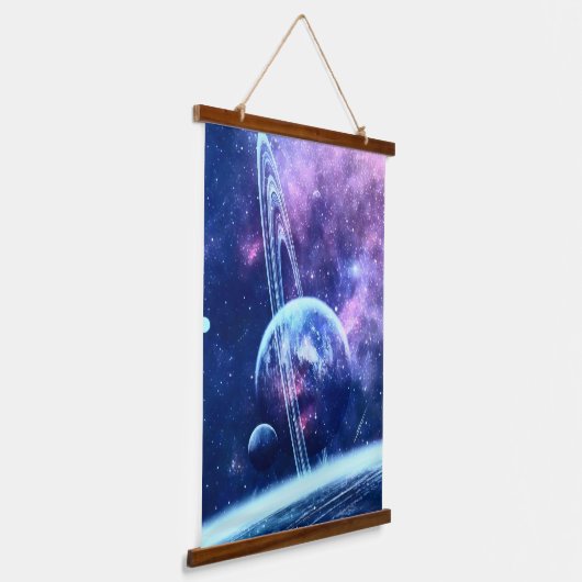 Celestial Blue Nebula & Ringed World Dreamscape Wandteppich Mit Holzrahmen (Gewinkelt)