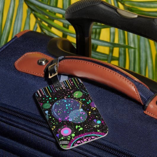 Celestial Celebrations: Maximalist Abstract Art Gepäckanhänger (Vorderseite Insitu 1)