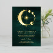 Celestial Crescent Moon Phase Emerald Wedding Gold Folieneinladung (Stehend vorne)