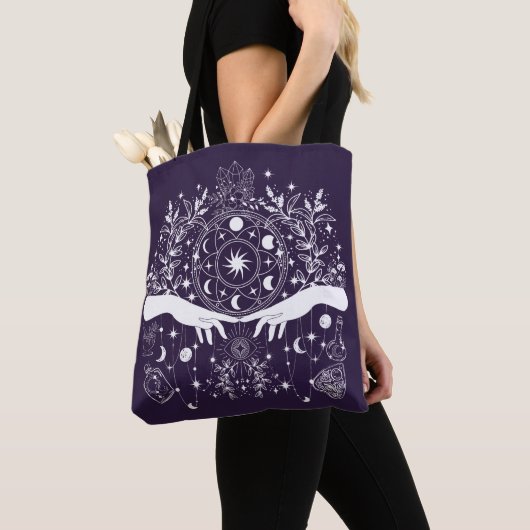 Celestial Elegance: Moon Goddess Design Tasche (Von Nahem)