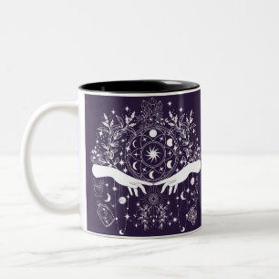 Celestial Elegance: Moon Goddess Design Zweifarbige Tasse