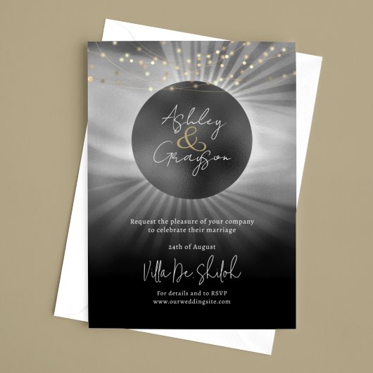 Celestial Elegante Black and Gold Wedding Einladung