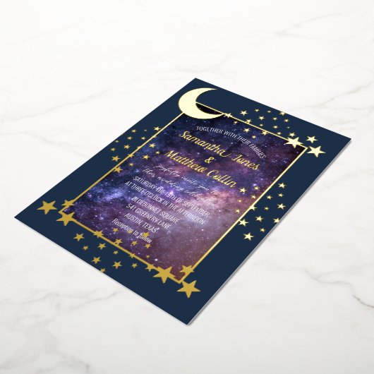Celestial Galaxy Cosmos Moon Sky Gold Hochzeit Folieneinladung (Gedreht)