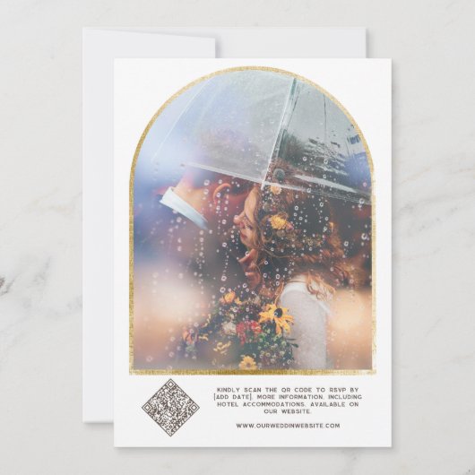 Celestial Gold Sun & Moon Monogram Wappen QR Code Einladung (Rückseite)