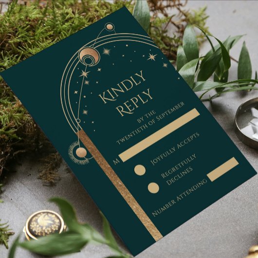 Celestial Green Gold Sun Moon Stars Hochzeit RSVP Karte