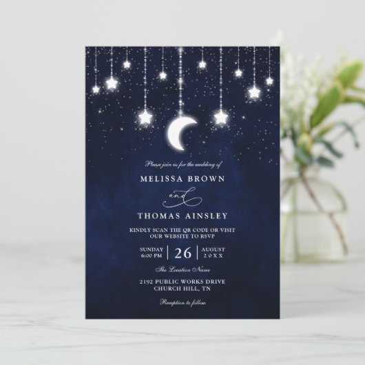 Celestial Moon Stars String Lights QR Code Wedding Einladung (Stehend Vorderseite)