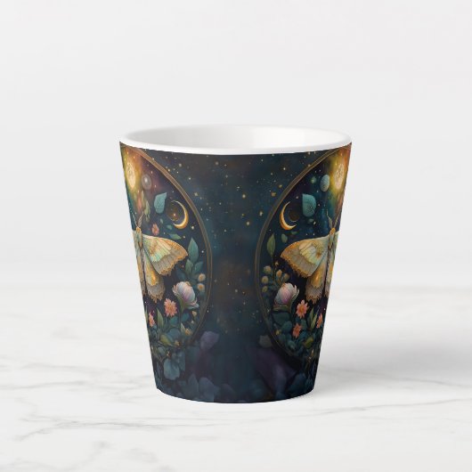 Celestial Moth and Moon Phases – Enchanted Night Milchtasse (Vorderseite)