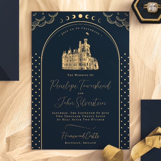 Celestial Navy Blue Gold Vintag Castle Wedding Einladung