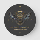 Celestial Owl Cosmic Guardian Runde Wanduhr (Vorderseite)