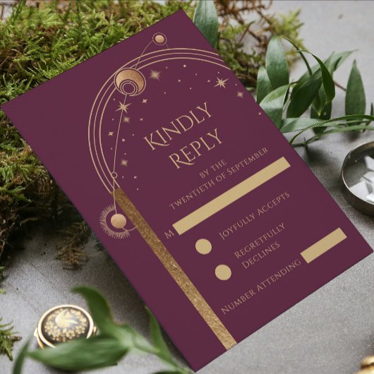 Celestial Plum Gold Sun Moon Stars Hochzeit RSVP Karte
