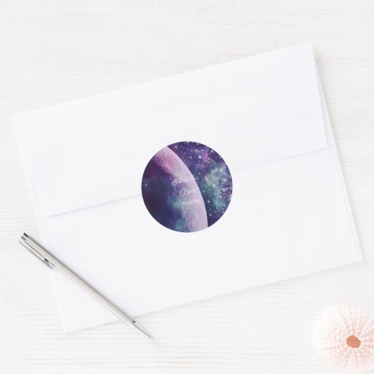 Celestial Purple Galaxy Moon Wedding  Runder Aufkleber (Umschlag)