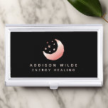 Celestial Rose Gold Crescent Moon Stars Logo Visitenkarten Dose<br><div class="desc">Celestial Rose Gold Crescent Moon Stars Logo Business Card Fall. Dieses elegante,  moderne und trendige Business-Design besticht durch einen Mond und Sterne auf einem soliden schwarzen Hintergrund. Personalisieren Sie dieses individuelle Design mit Ihren eigenen Details.</div>