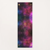 Celestial Tarot Eye Monogram Gold Glitzer Burgund Yogamatte (Vorderseite)