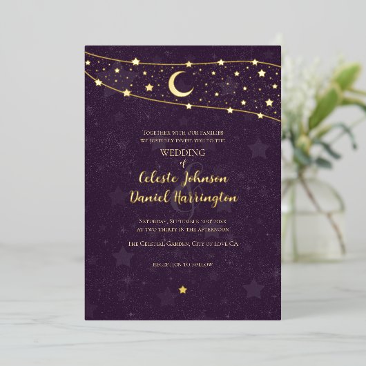 Celestial Wedding Extravagant Gold Deep Lila Folieneinladung (Stehend vorne)