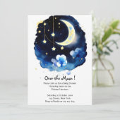 Celestial Wonders: Mond and Stars Boy Baby Shower Einladung (Stehend Vorderseite)
