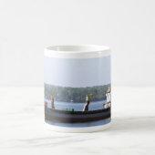 Celine-Frachtschiff Kaffeetasse (Mittel)