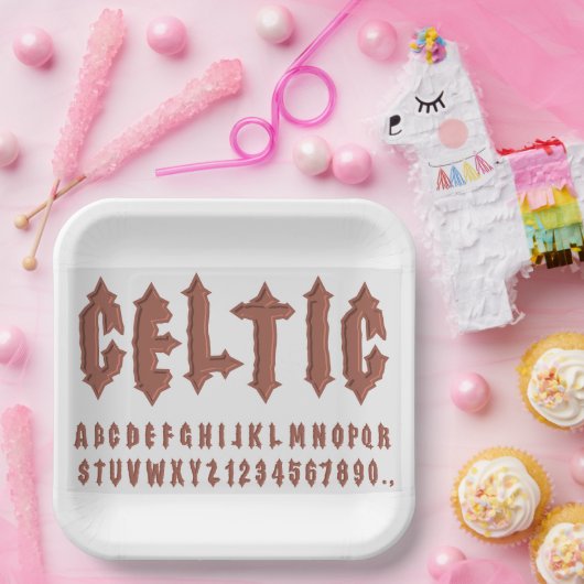 Celtic Alphabet Schriftart Pappteller (Party)