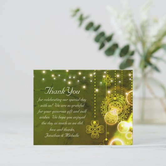 Celtic Clovers and String Lights Wedding Vielen Da Postkarte (Stehend Vorderseite)