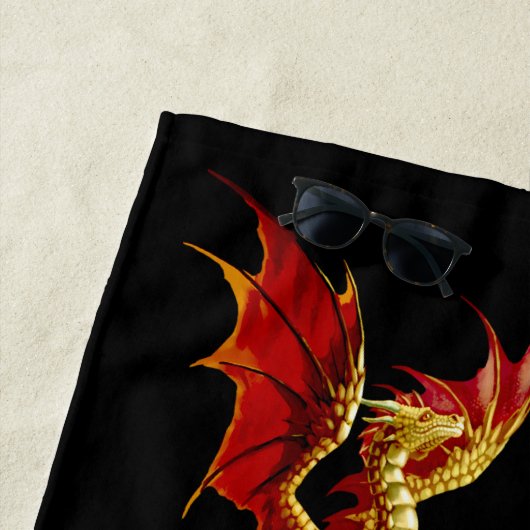 Celtic Crescent Moon and Dragons Strandtuch (Beispiel)