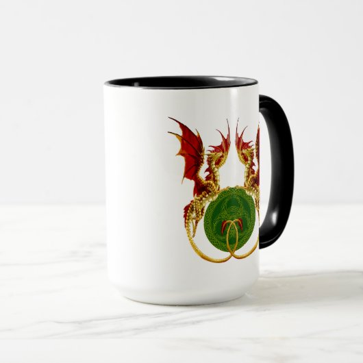 Celtic Crescent Moon and Dragons Tasse (VorderseiteRechts)