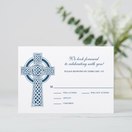 Celtic Cross RVSP Card Einladung (Stehend Vorderseite)