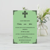 Celtic Cross Wedding Einladung (Stehend Vorderseite)