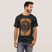 Celtic Dragon Elegante in Minimalistischer Schwarz T-Shirt (Vorne ganz)