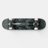 Celtic Green und Silver Sword Skateboard (Horizontal)