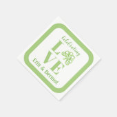 Celtic Green Watercolor Shamrock NAME Bridal Serviette (Ecke)