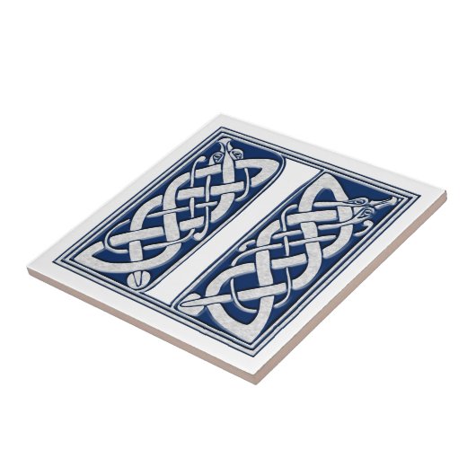 Celtic I Monogram Fliese (Seite)