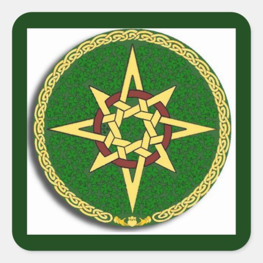 Celtic Knot Compass on Green Quadratischer Aufkleber (Vorderseite)