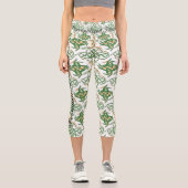 Celtic Knot Elegance - Grün & Weiß Harmonie Capri Leggings (Vorderseite)