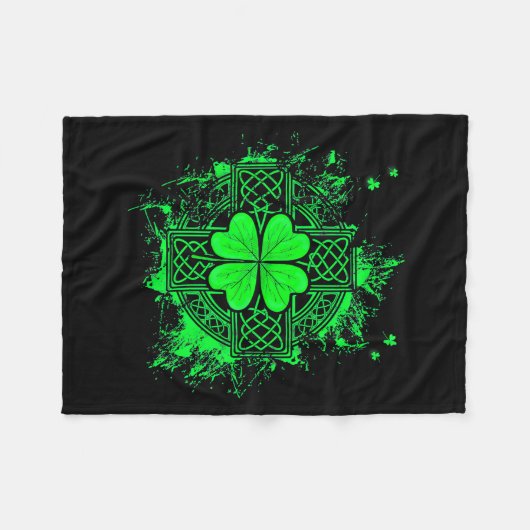 Celtic Knot Irish Shamrock Three Leaf Clover St Pa Fleecedecke (Vorderseite (Horizontal))