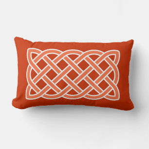Celtic Knot Pattern, Mandarin Orange und Weiß Lendenkissen