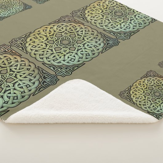 Celtic Knotwork Mandala  Sherpadecke (3/4)